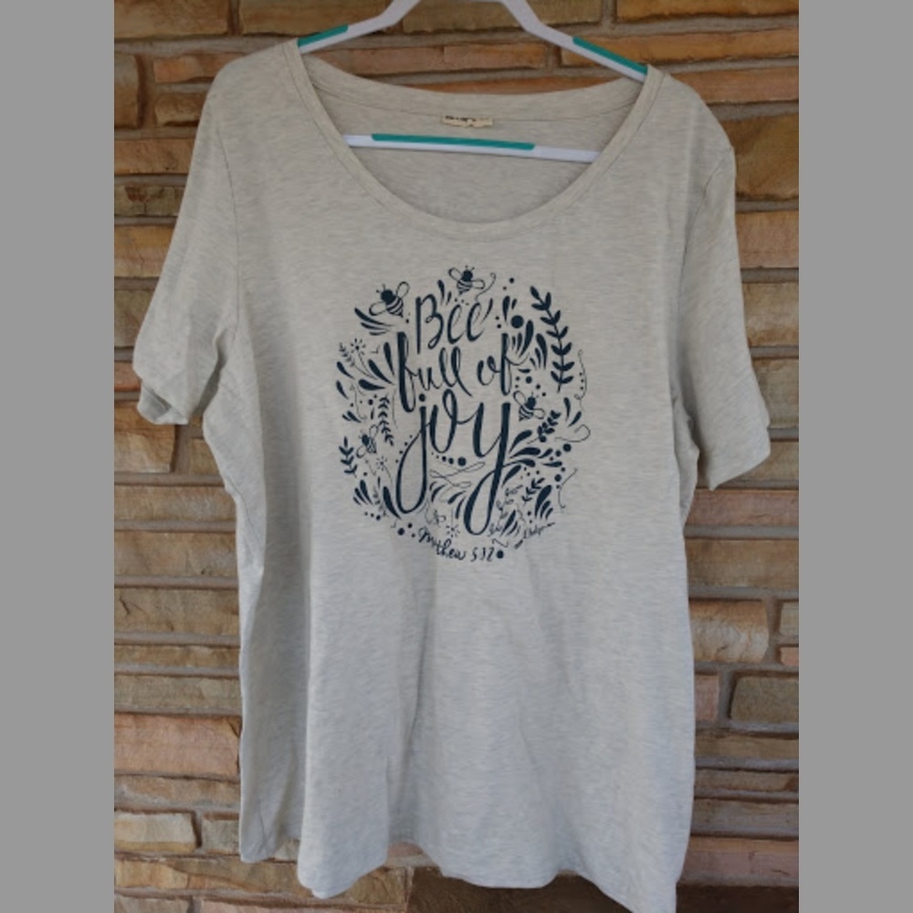 Bee Full of Joy Gin White Scoop Tee w/ Denim Print